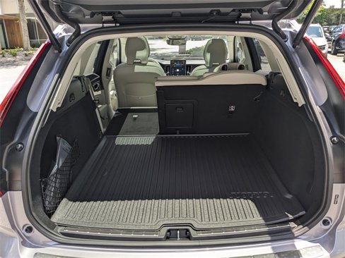 New 2026 Volvo XC60 B5 Ultra w/ Climate Package image 13