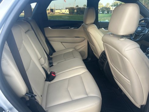 Used 2017 Cadillac XT5 FWD image 21