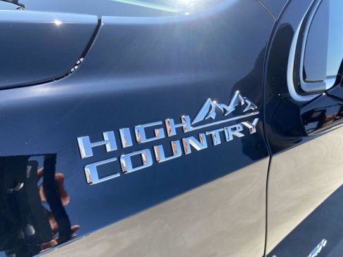 New 2026 Chevrolet Suburban High Country w/ LPO, Get Active Package image 33