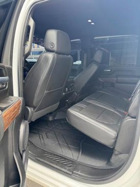 Used 2021 Chevrolet Silverado 2500 High Country w/ Technology Package image 8
