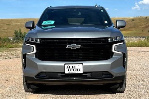 Used 2023 Chevrolet Suburban RST image 2