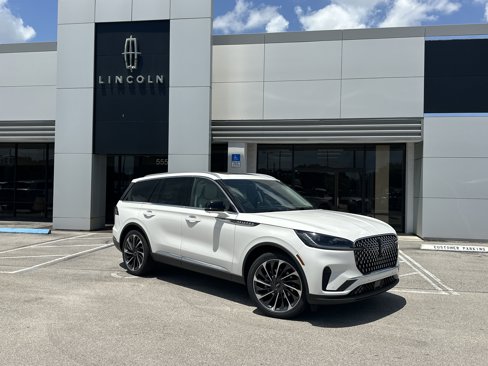 New 2025 Lincoln Aviator Reserve image 1