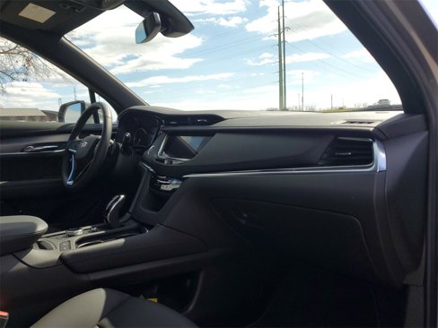 New 2025 Cadillac XT6 Luxury image 29