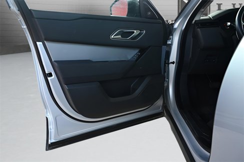 Used 2024 Land Rover Range Rover Velar S image 12