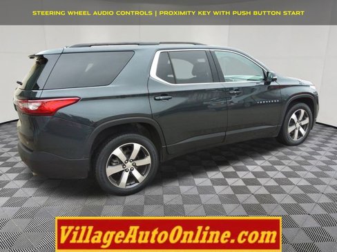 Used 2020 Chevrolet Traverse LT w/ LT Premium Package image 4