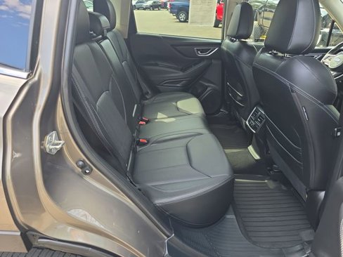 Used 2020 Subaru Forester Limited image 32