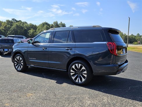 New 2025 Ford Expedition Platinum image 9