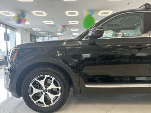 Used 2022 Kia Telluride EX image 6