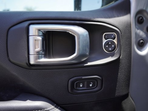 Certified 2023 Jeep Wrangler Unlimited Sahara image 13