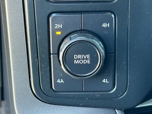 Used 2024 Ford F150 Lariat image 18