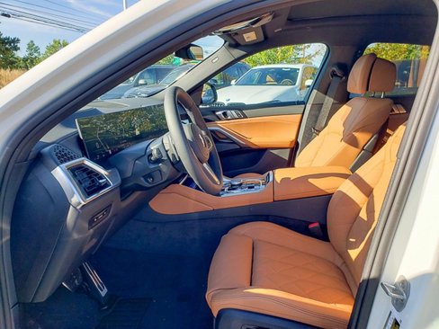 New 2026 BMW X6 xDrive40i w/ Climate Comfort Package image 7