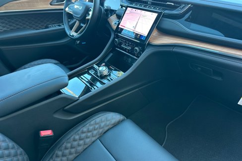 New 2025 Jeep Grand Cherokee L Summit image 14