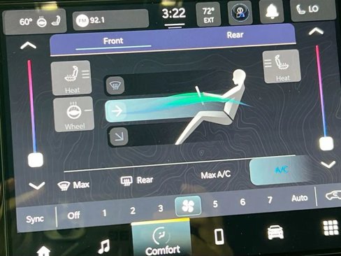 New 2025 Jeep Grand Cherokee L Laredo image 20