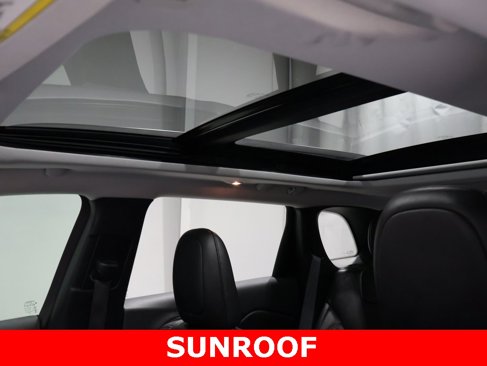 Used 2019 Jeep Cherokee Trailhawk w/ Comfort/Convenience Group image 10