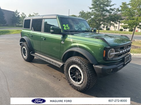 New 2025 Ford Bronco Outer Banks image 1