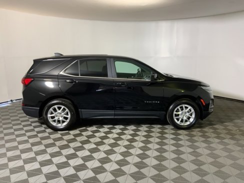 Used 2024 Chevrolet Equinox LT w/ LPO, Floor Liner Package image 6