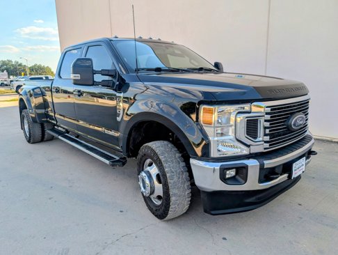 Used 2022 Ford F350 Lariat w/ Lariat Value Package image 3