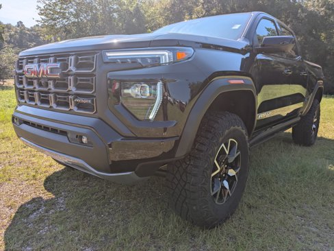 New 2026 GMC Canyon AT4X image 10