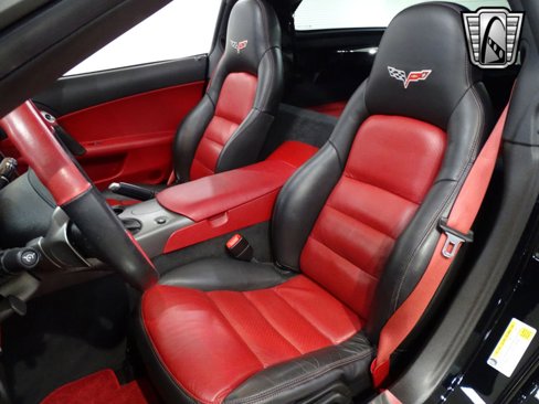 Used 2007 Chevrolet Corvette Coupe w/ Preferred Equipment Group image 23