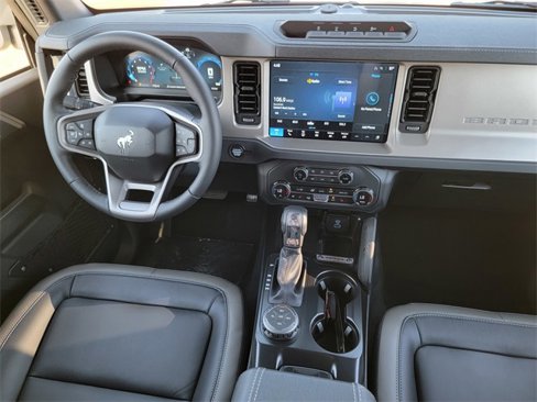 New 2025 Ford Bronco Outer Banks image 32