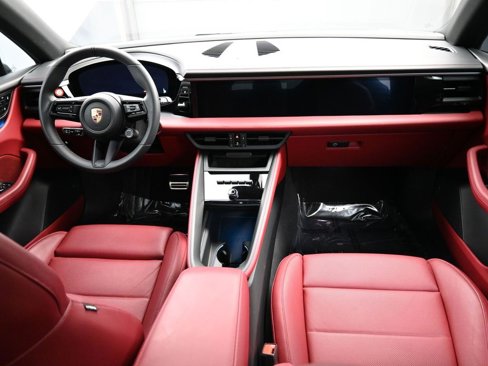 Certified 2025 Porsche Macan 4S Electric image 30