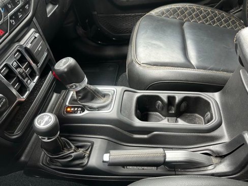 Used 2022 Jeep Wrangler Unlimited Sahara image 28