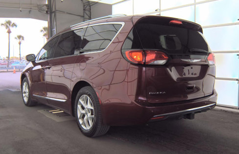 Used 2017 Chrysler Pacifica Touring-L Plus w/ Tire & Wheel Group image 5