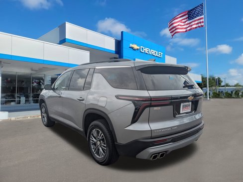 Certified 2024 Chevrolet Traverse LT image 6