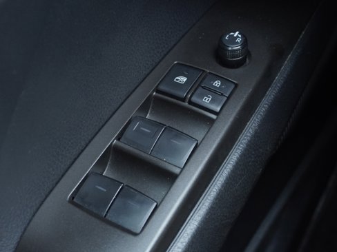 Used 2023 Toyota Camry SE image 13