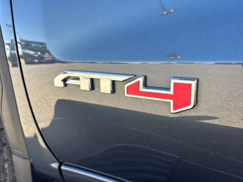 Used 2022 GMC Sierra 1500 AT4 image 36