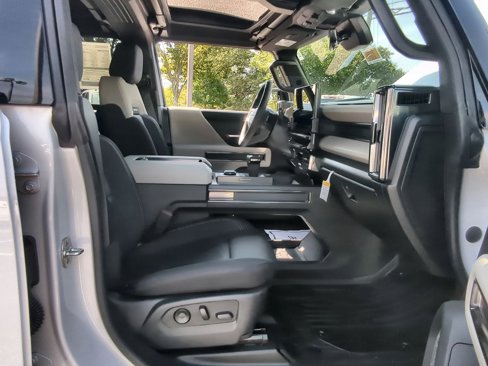 New 2026 GMC Hummer EV 4x4 Crew Cab image 28