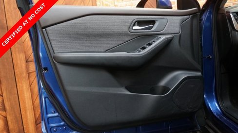 Used 2023 Nissan Rogue SV image 30