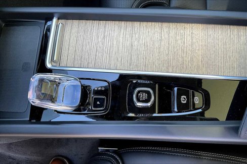 New 2026 Volvo XC60 B5 Ultra w/ Climate Package image 10
