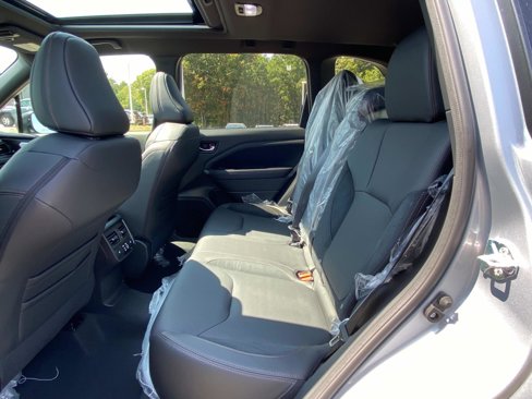 New 2025 Subaru Forester Touring image 6