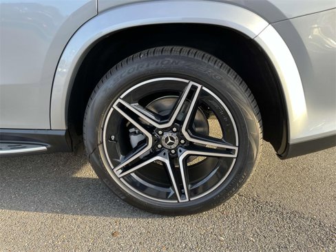 New 2025 Mercedes-Benz GLS 450 4MATIC image 10