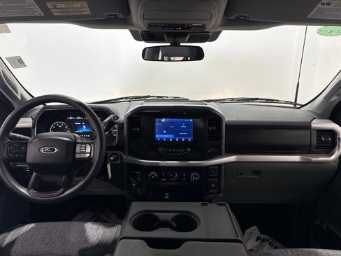 Used 2023 Ford F150 XLT image 2