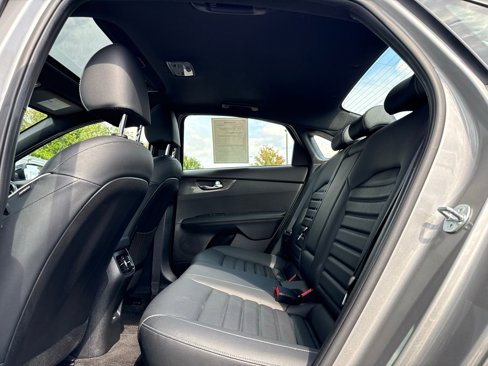 Used 2023 Kia Forte GT-Line w/ GT-Line Premium Package image 32