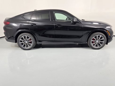 New 2026 BMW X6 xDrive40i image 5