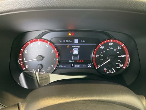 Used 2024 Nissan Frontier PRO-4X w/ Technology Package image 9