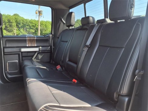 Used 2019 Ford F150 Lariat image 12