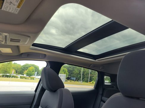 New 2025 Nissan Kicks SV w/ SV Premium Package image 29