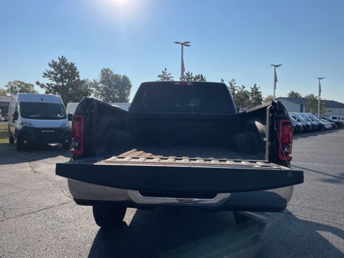 New 2026 RAM 2500 Tradesman w/ Chrome Appearance Group image 15