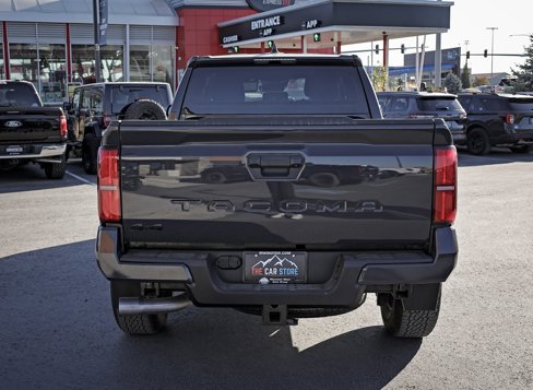 Used 2024 Toyota Tacoma TRD Off-Road image 6