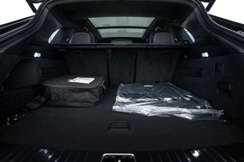 New 2025 Porsche Cayenne Turbo image 25