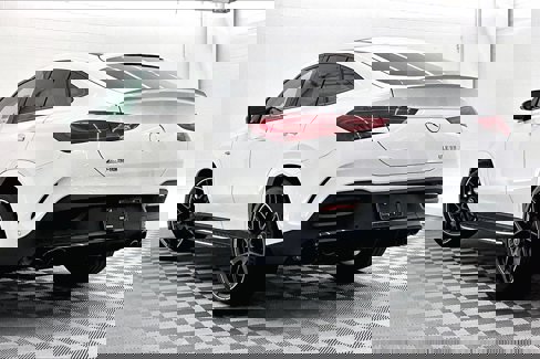 New 2026 Mercedes-Benz GLE 53 AMG 4MATIC image 2