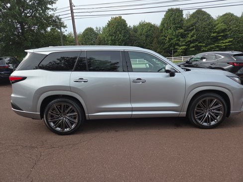 New 2026 Lexus TX 350 AWD image 2