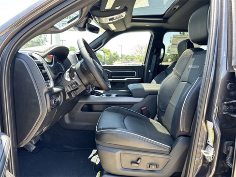 New 2025 RAM 3500 Laramie image 4