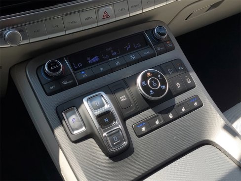 Used 2021 Hyundai Palisade Limited image 25