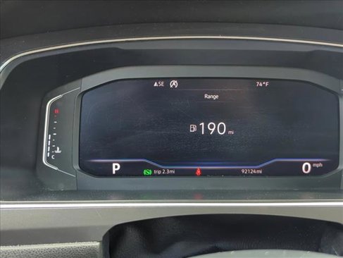Used 2019 Volkswagen Tiguan SE image 18