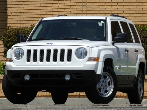 Used 2016 Jeep Patriot Sport image 2